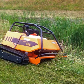 Unbemanntes<br>Böschungsmäh-System Unbemanntes<br>Böschungsmäh-System
